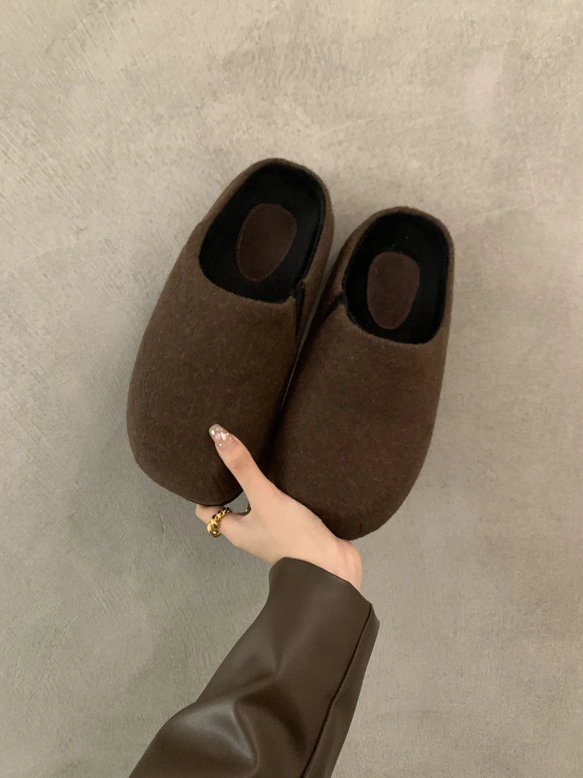 2025  Casual bag head, half drag Birkenstocks, platform women's shoes, half pack of cool slippers, all-match loafers in autumn and winter, single shoes