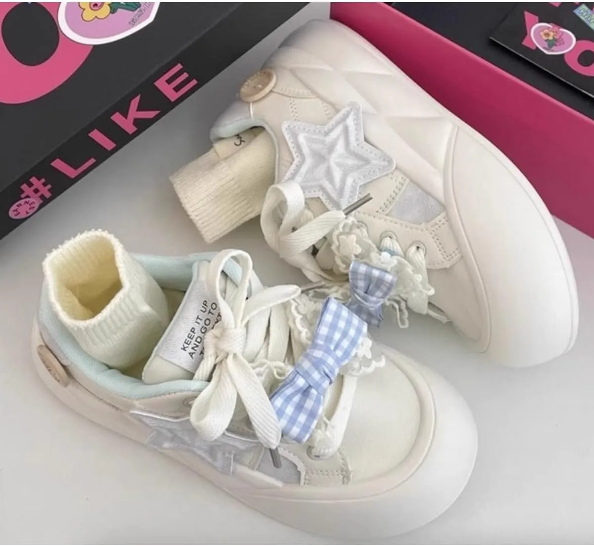Cute Star-Embellished Chunky Sole Sneakers for Women & Teens – Lace-Up Shoes with Removable Bow Charms, Pink and Blue Options - Perfect for Gifts