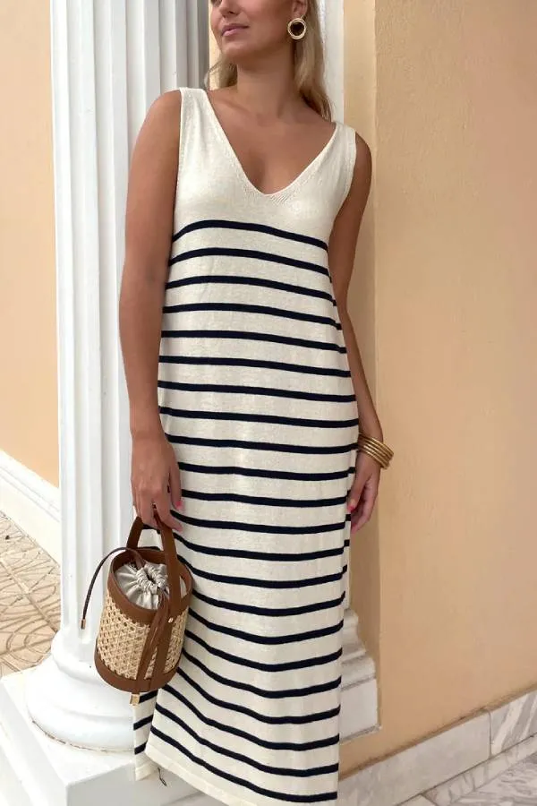 Eye-catching Fine Line Fluid Knit Dress Value-packed