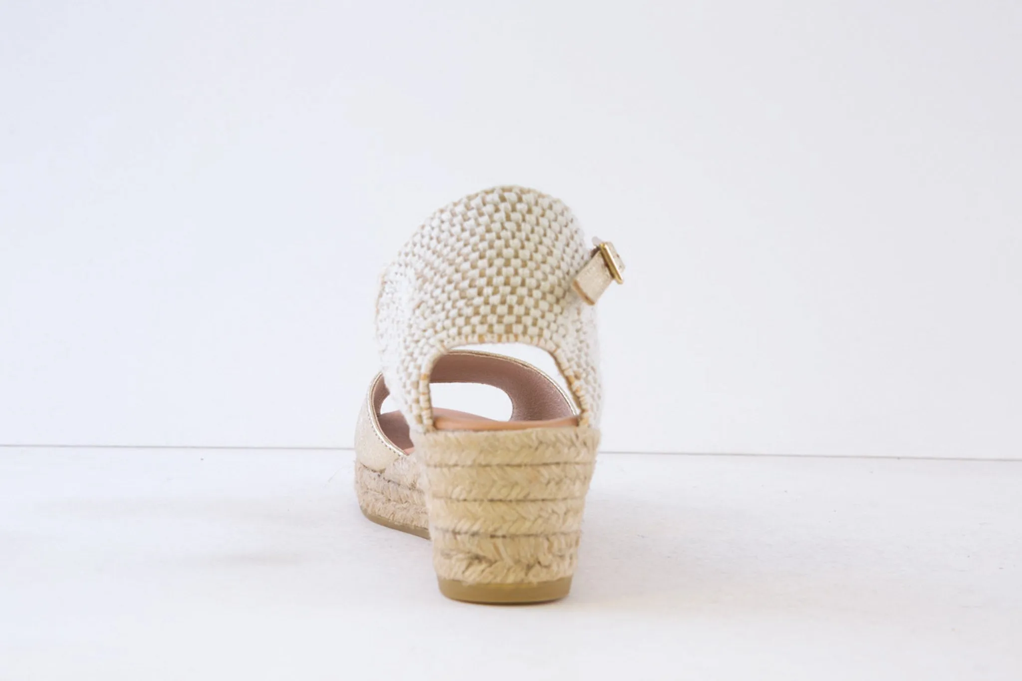 GAIMO- SEDAL MEDIUM WEDGE SANDAL - GOLD