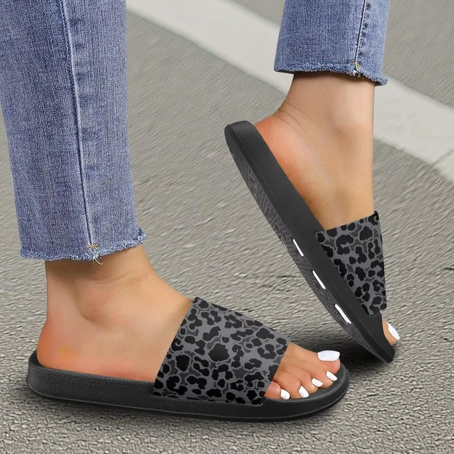 JoyLamoria Animal Print Sandals House Slides Women Cozy Pillow Slippers Soft Non-Slip Beach Pool Bathroom Lightweight Summer Fashionable