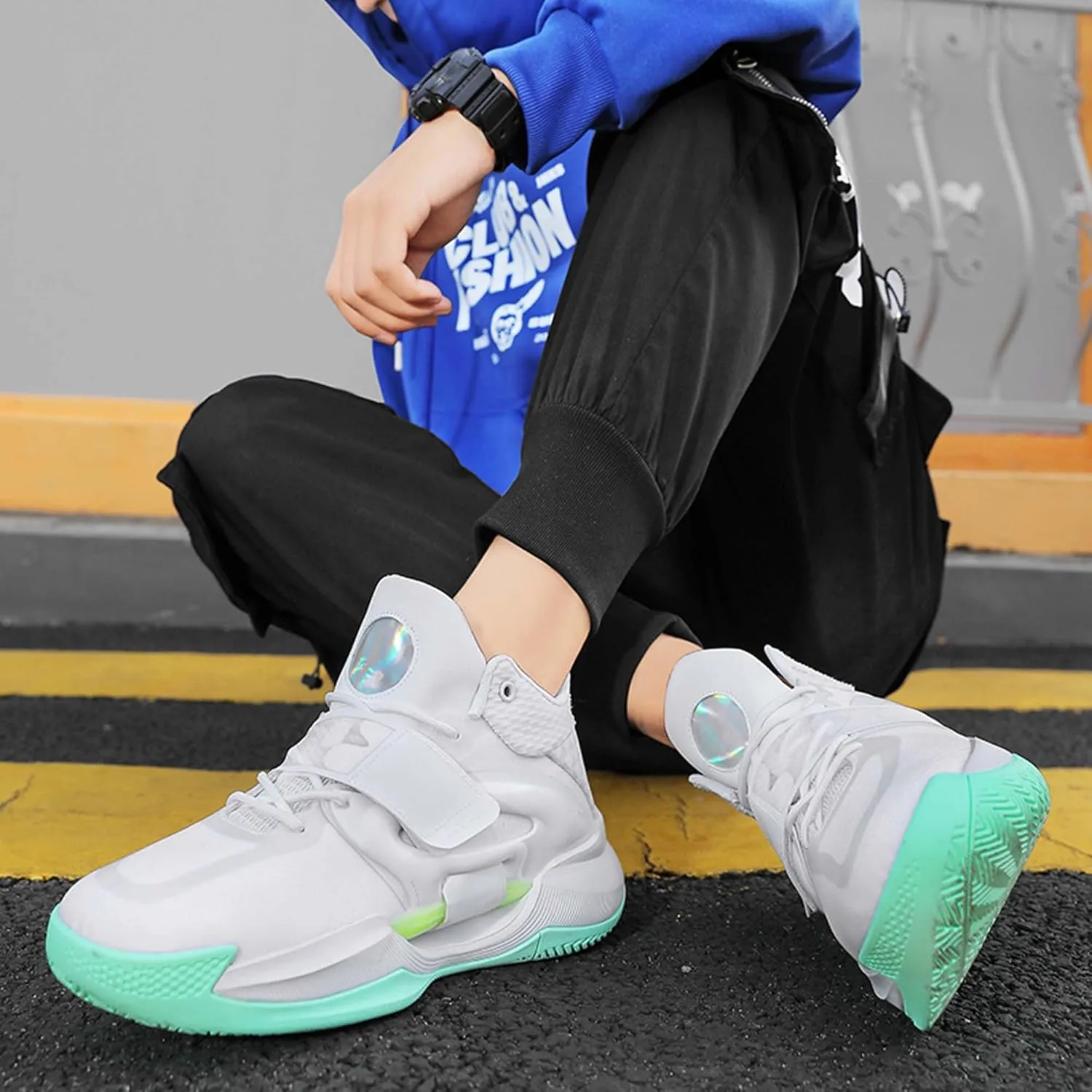 Men's Fashion Basketball Shoes Soft Sole Comfortable Sneakers Teenagers Breathable Anti-Slip Running Trainers Women's Basketball Sneakers Outdoor Casual Walking/Men's/Women's Shoes