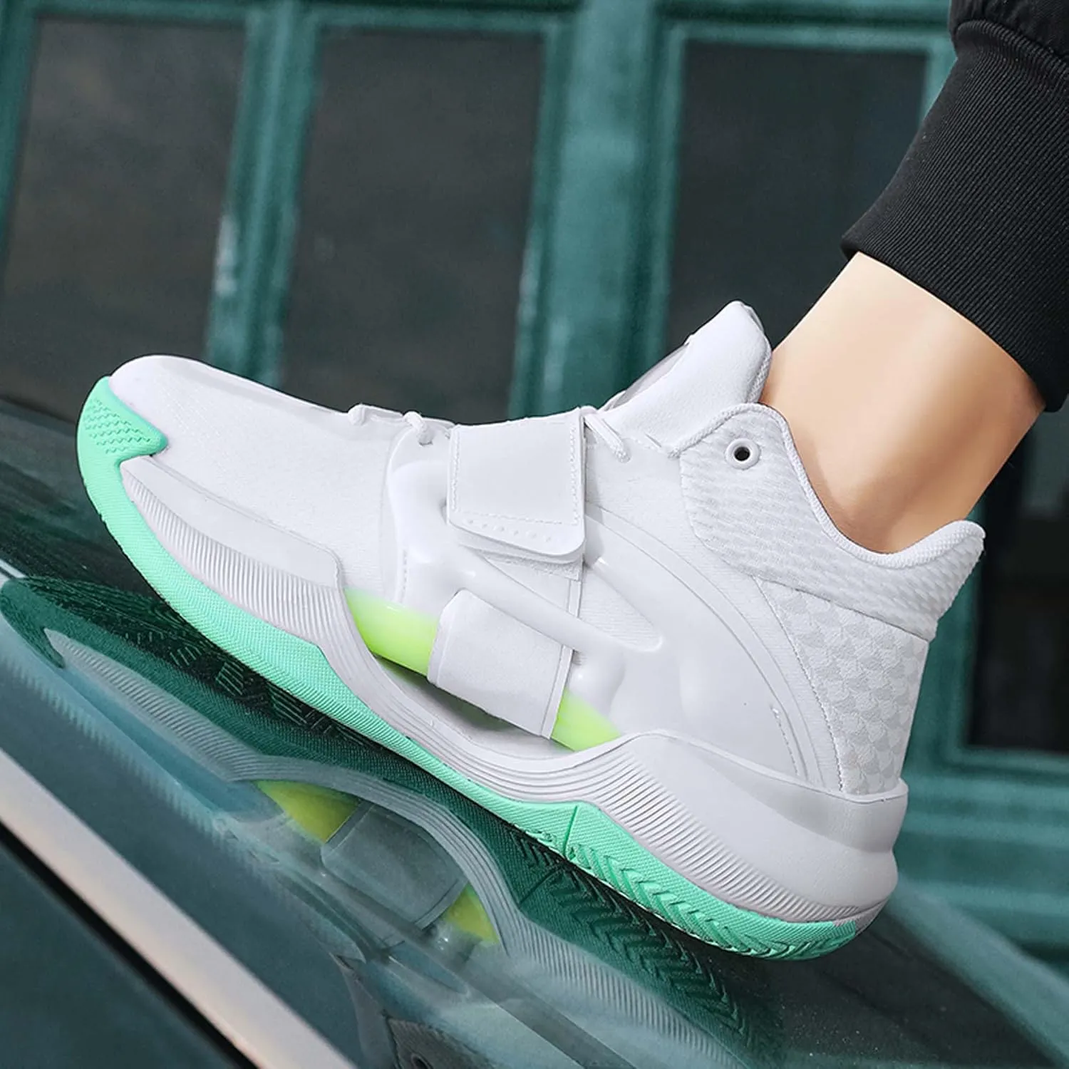 Men's Fashion Basketball Shoes Soft Sole Comfortable Sneakers Teenagers Breathable Anti-Slip Running Trainers Women's Basketball Sneakers Outdoor Casual Walking/Men's/Women's Shoes