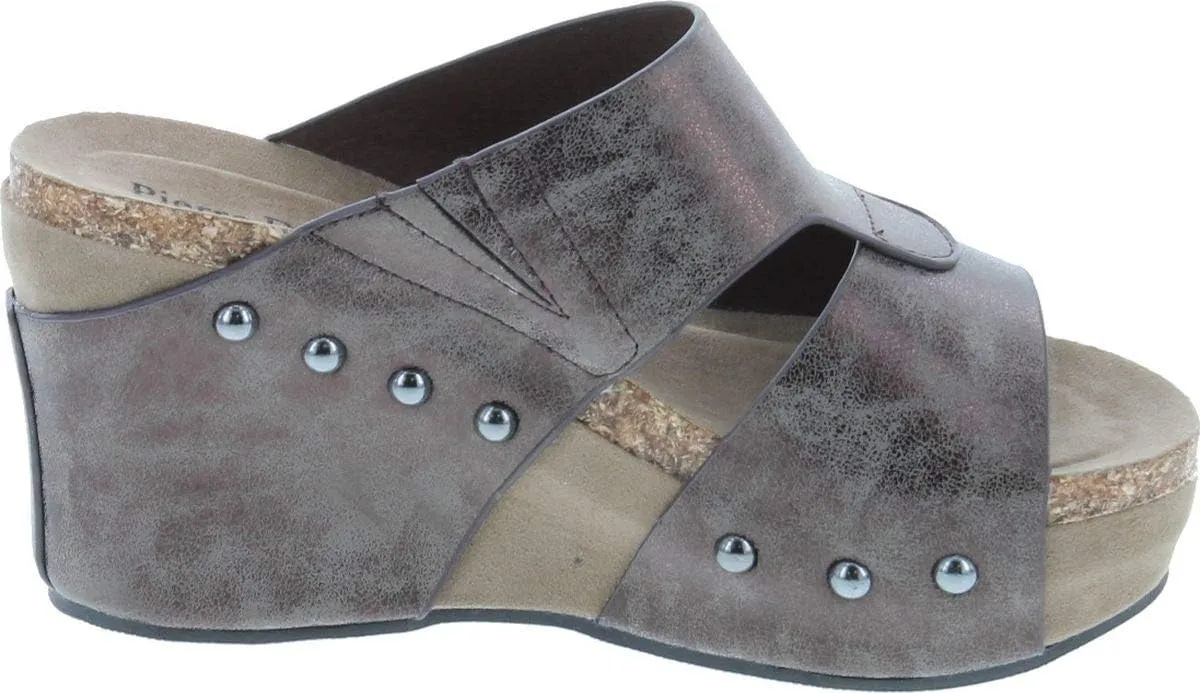 Pierre Dumas Women's Hester-7 Studded Platform Wedge