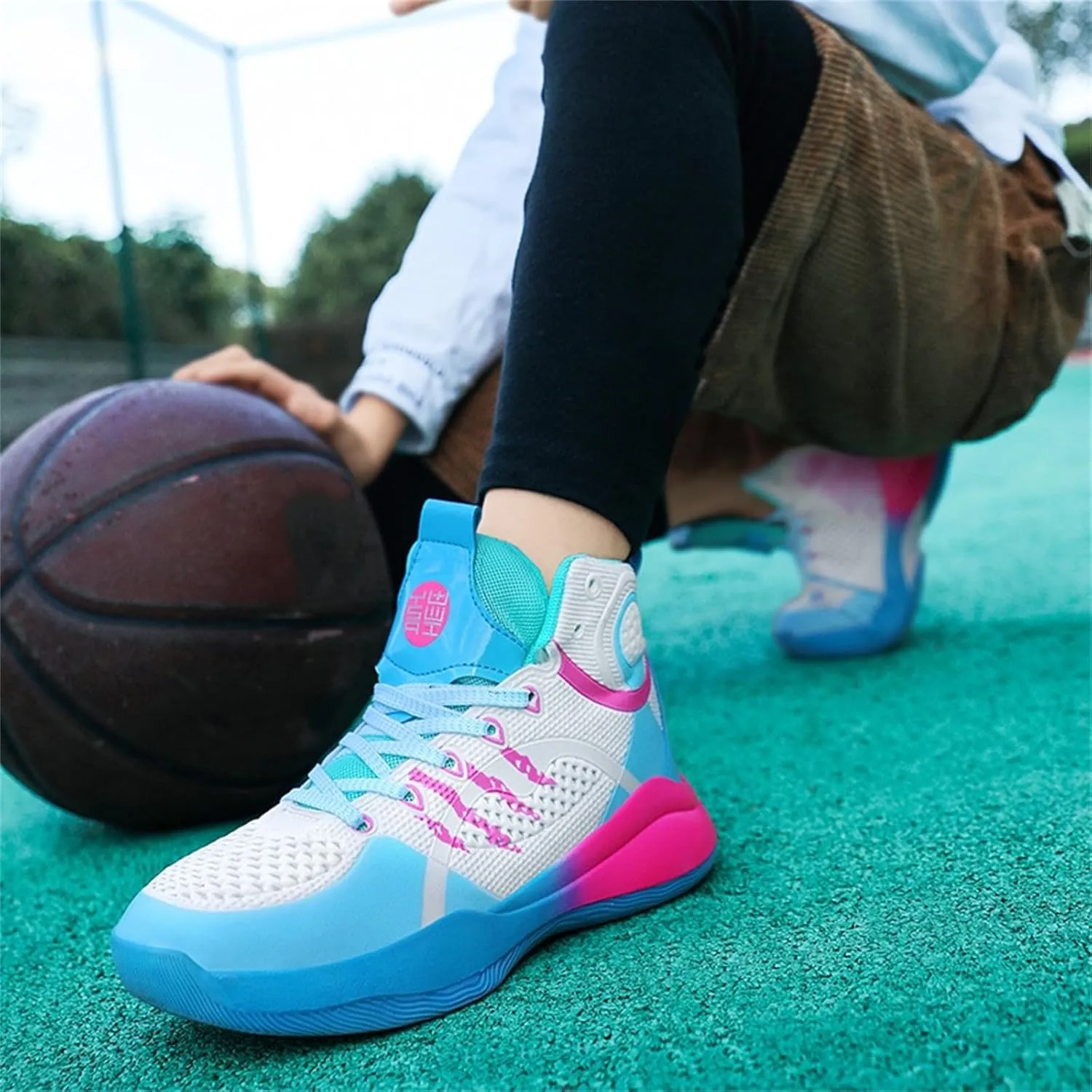 Sanearde Boys Grils Basketball Shoes High Top Youth Fashion Lightweight Volleyball Sneakers Comfortable Non-Slip Footwear