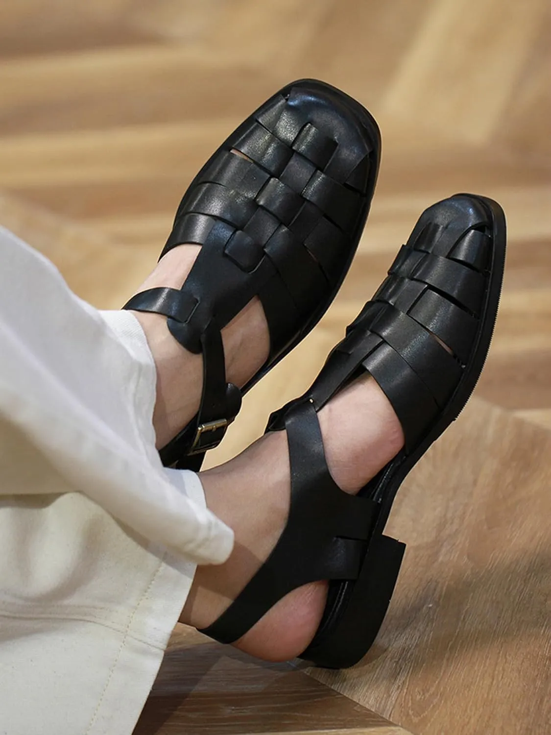 Santimon Mens Sandals Black Dress Slippers Handwoven Cowhide Leather Casual Shoes for Men Summer Beach Closed Toe Sandals Stylish Comfortable Non-Slip Shoes