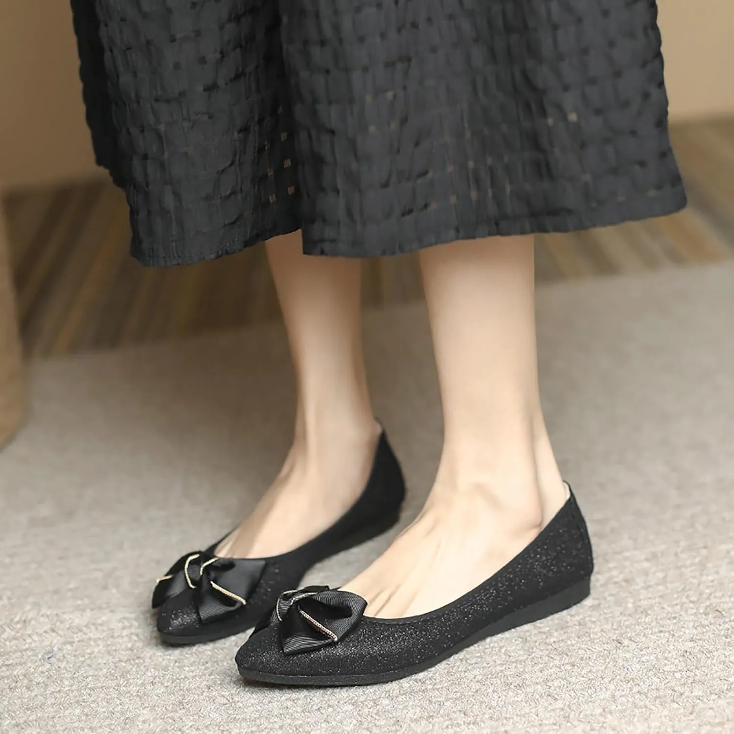 Women's Flats, Foldable Ballet Flats for Women, Fashion Bow Tie Pionted Toe Comfort Lightweight Slip-On Dress Shoes