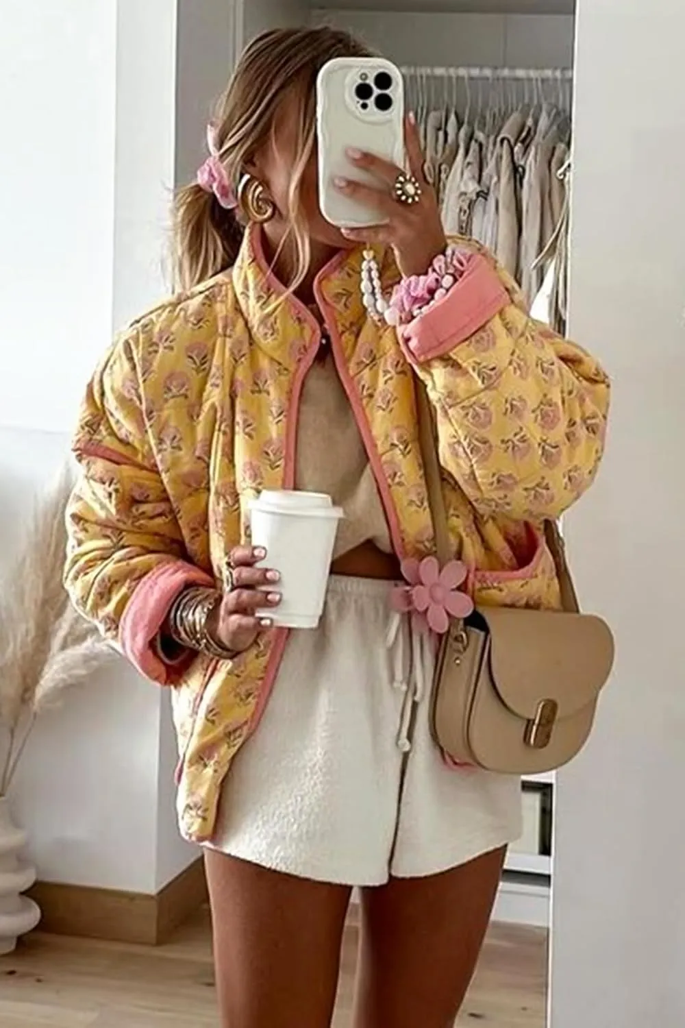 Wyeysyt Women's Cropped Puffer Jacket Lightweight Floral Print Long Sleeve Padded Quilted Puffy Cardigan Coat